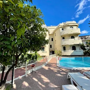 Nettuno Aparthotel Giardini Naxos